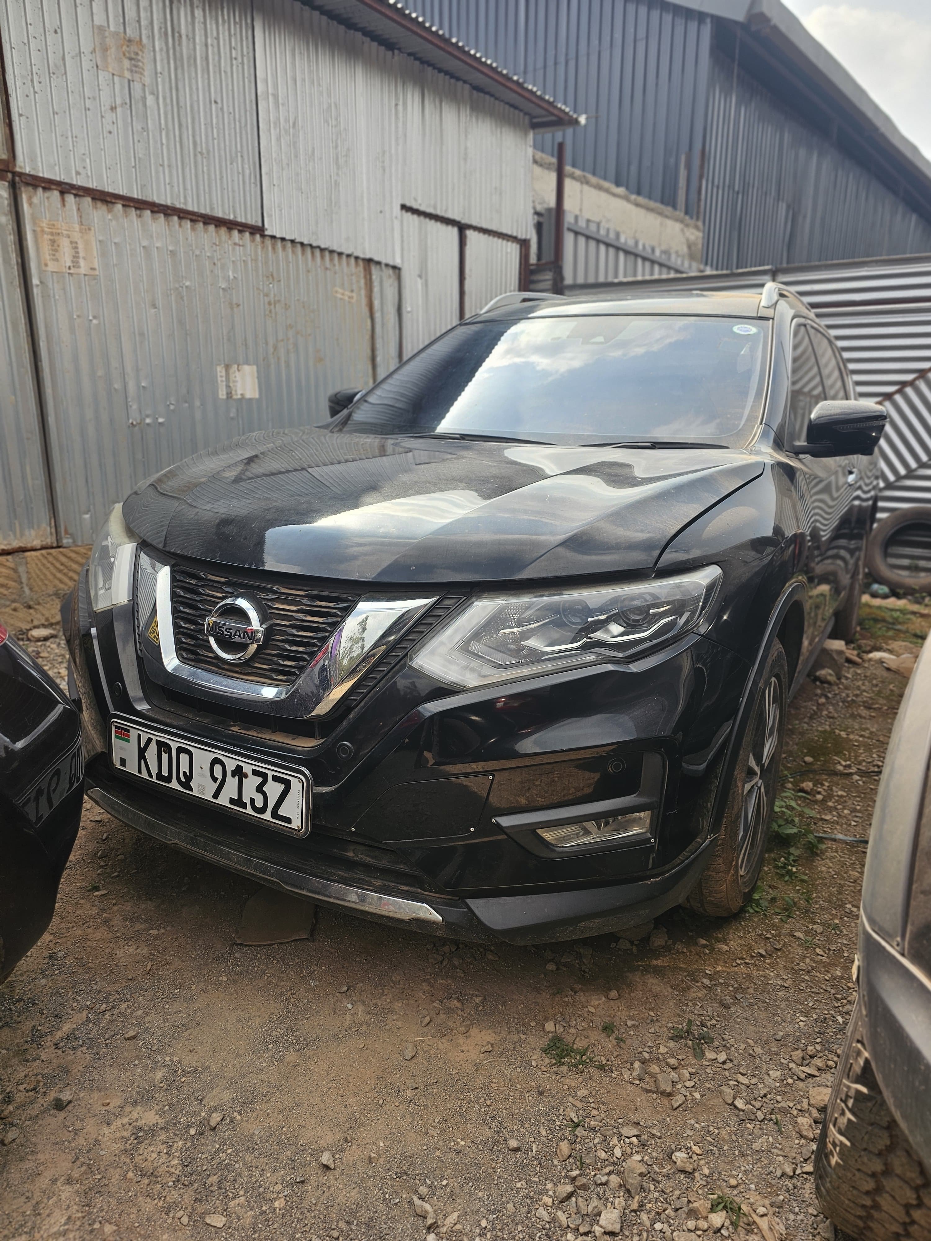 NISSAN X TRAIL