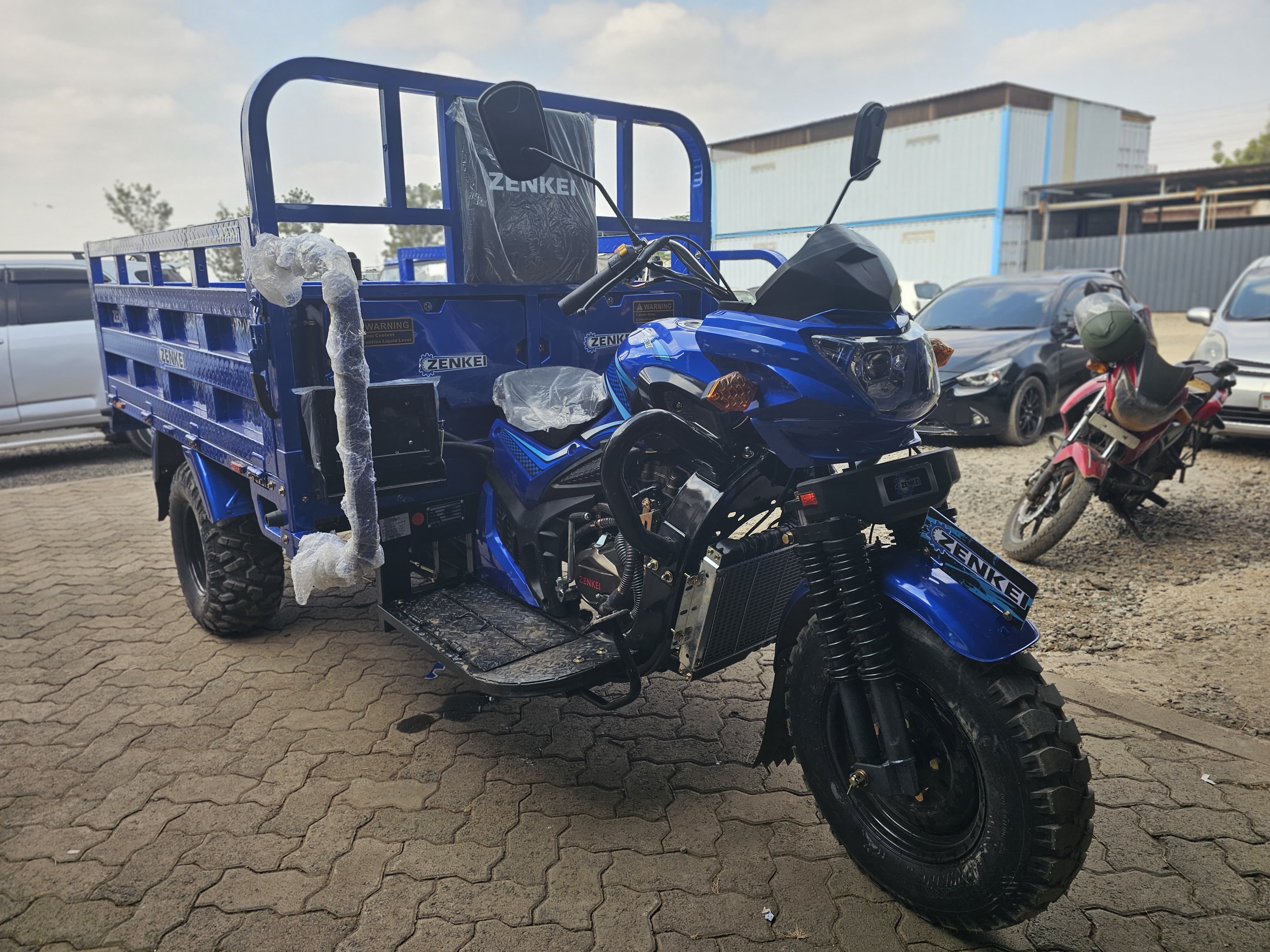 ZENKEI TUKTUK
