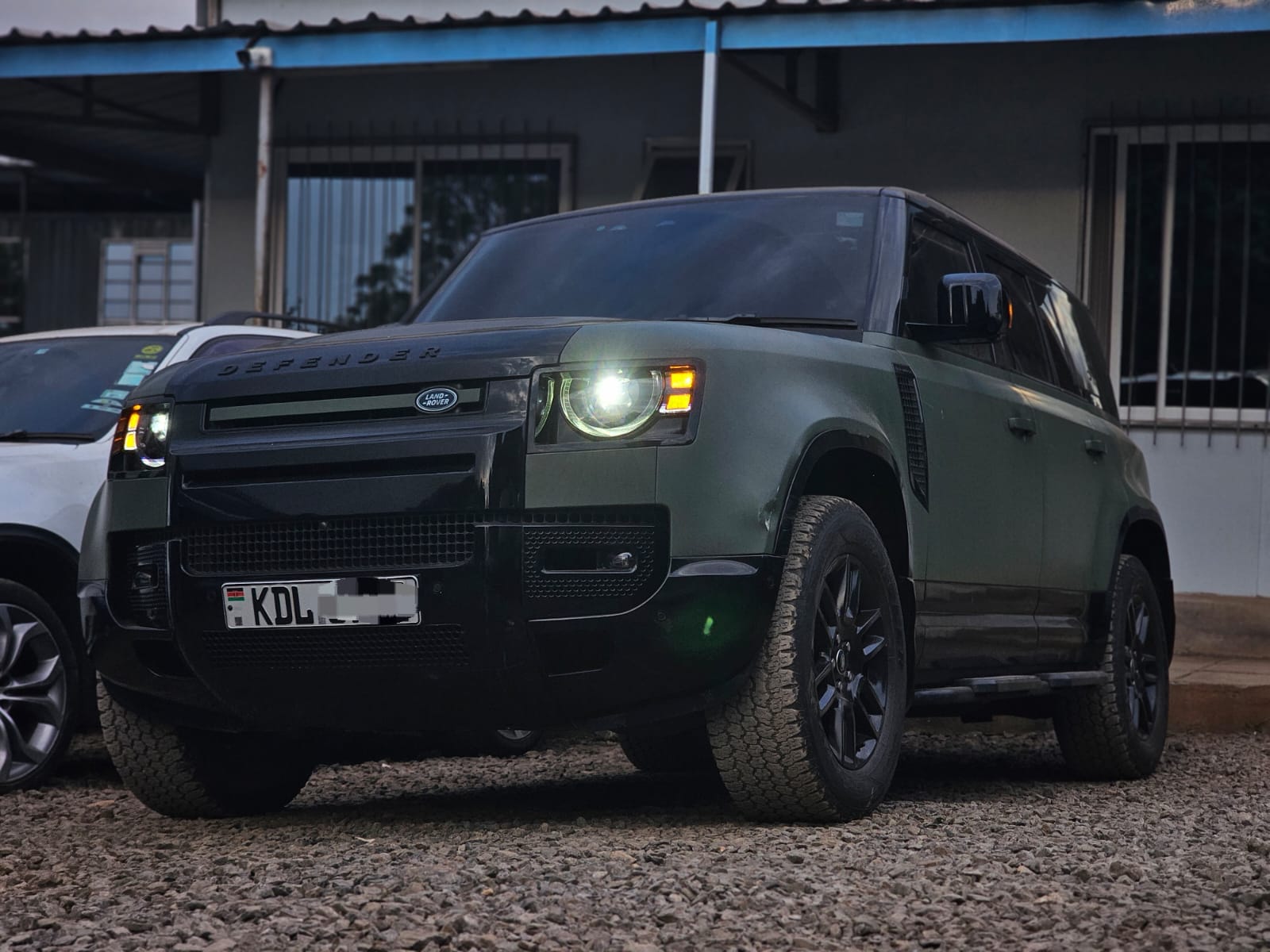 LANDROVER DEFENDER